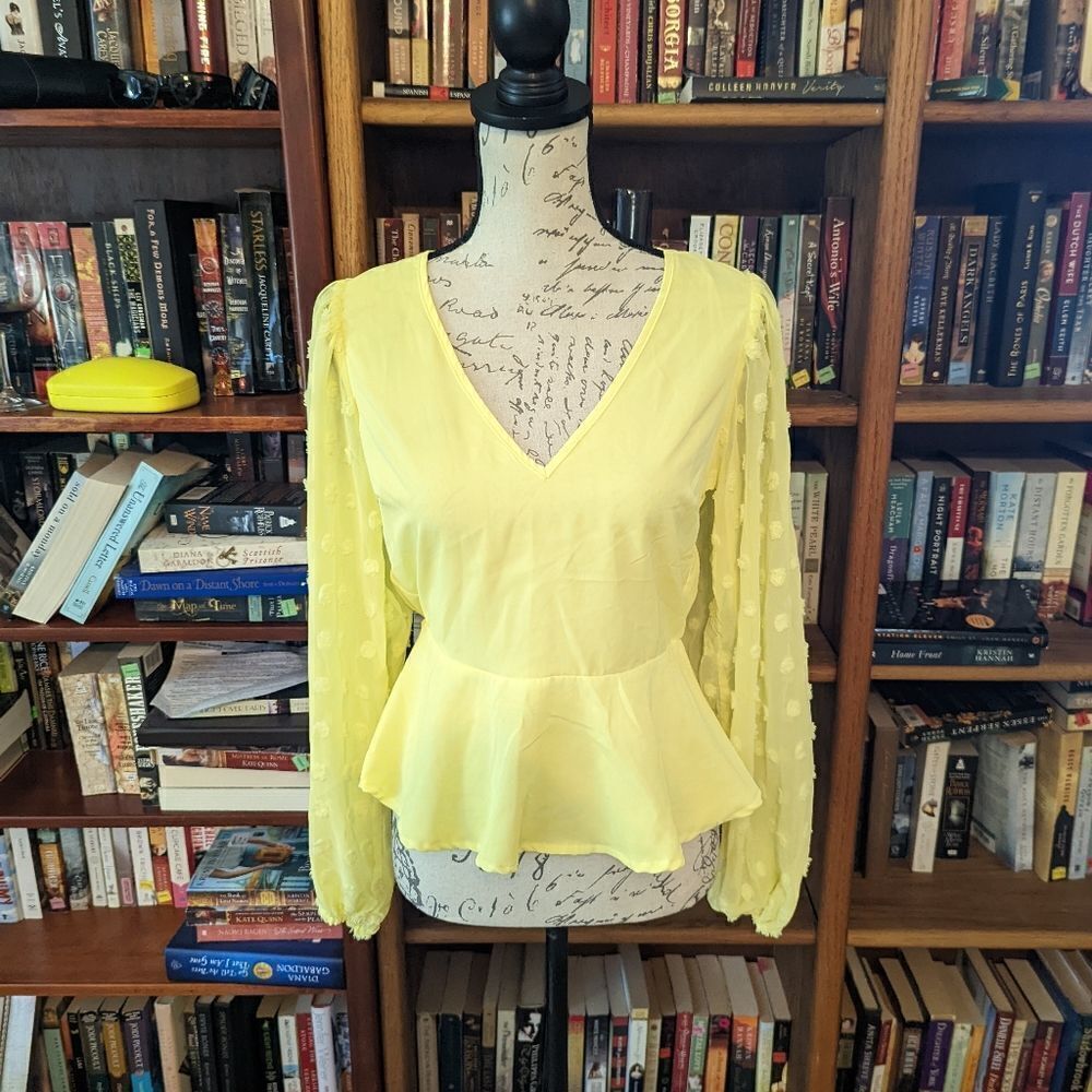 𝅺peach yellow v neck sheer puff long sleeve blouse sz s euc
